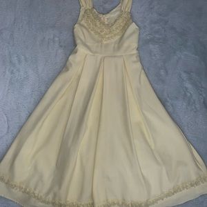 Girls formal dress (girls size 14)